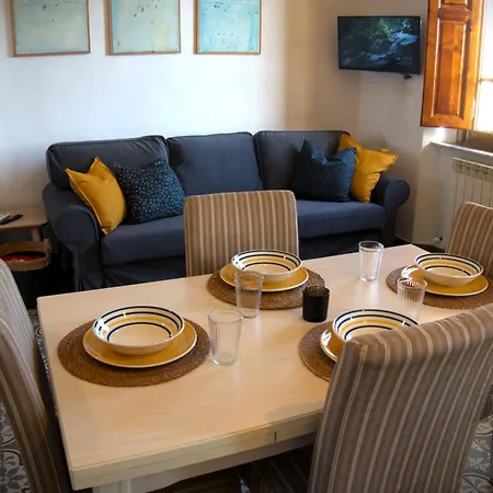 Appartamento Via Grandi - Free Gated Parking - 5 Minutes From Center Lucca Exterior photo
