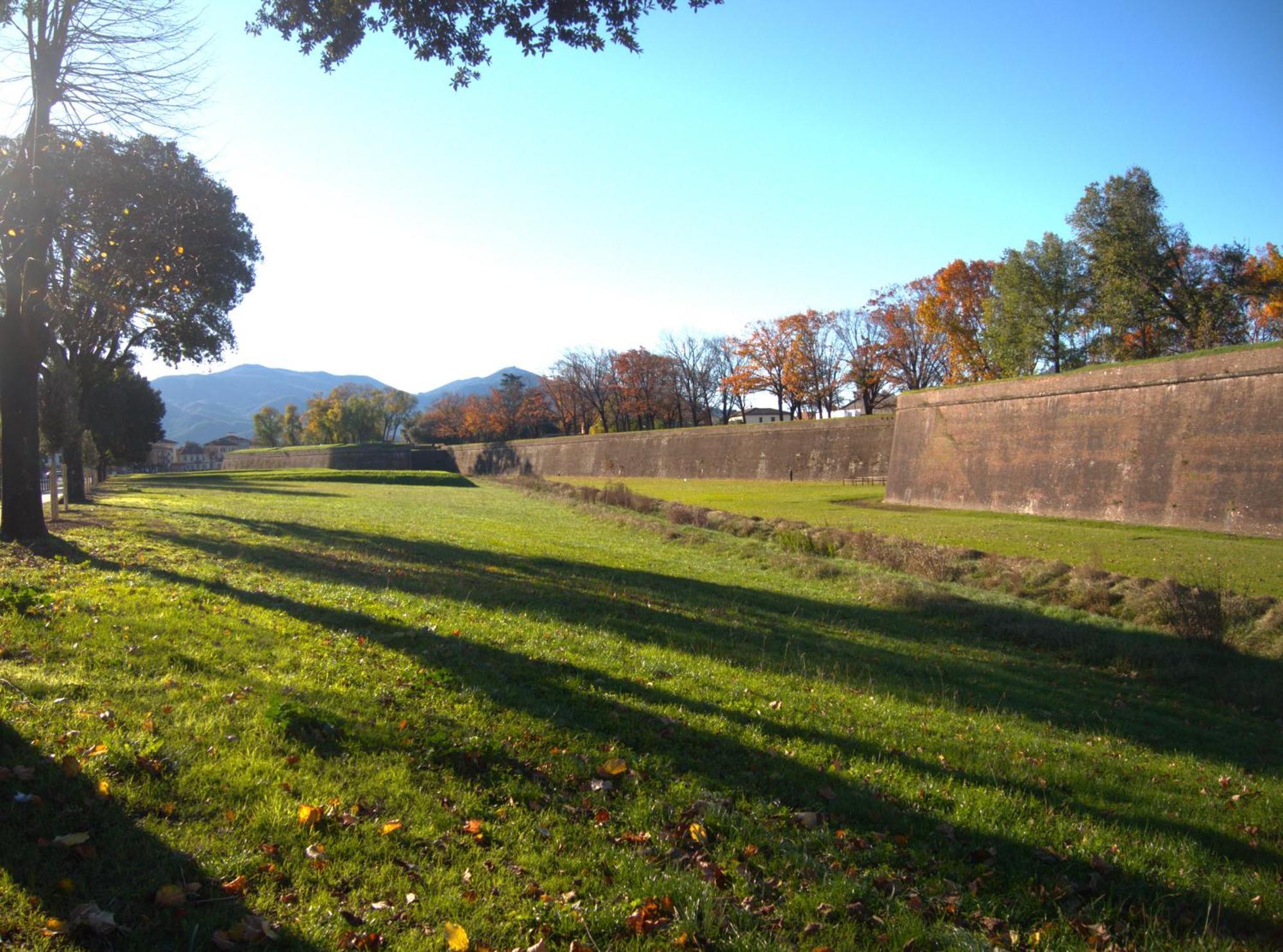 Via Grandi - Free Gated Parking - 5 Minutes From Center * Lucca
